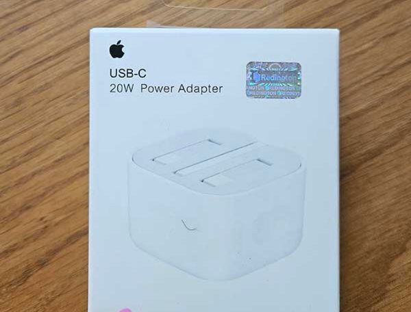 تصویر  سری شارژر 20W آیفون لیبل REDINGTON 